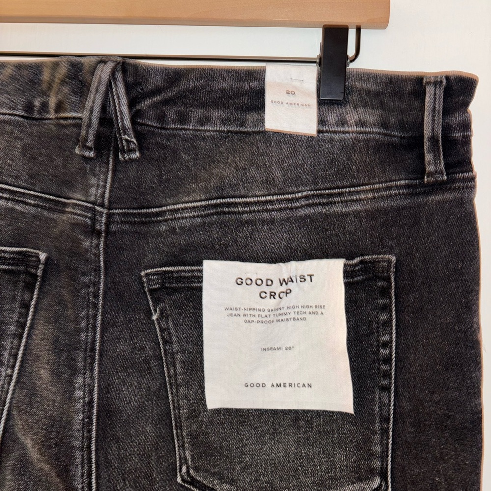 ✨NWT Good American Good Waist Crop Distress Knee - Picture 6 of 11